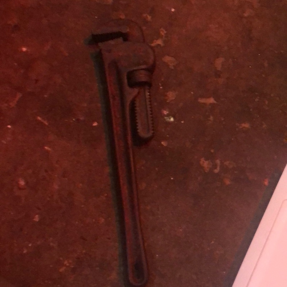18”heavy duty pipe wrench